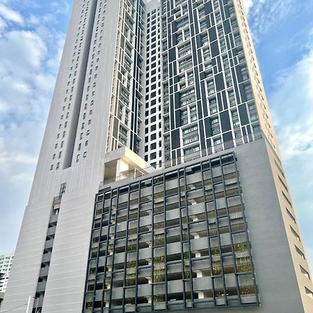 Chambers Luxury Suites Klcc Kuala Lumpur Exterior photo